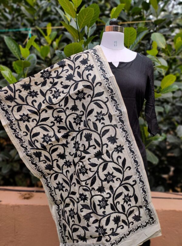 Nakshi Kantha Stole - Image 3