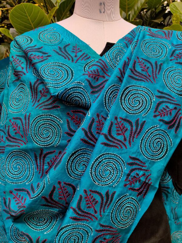 Block Kantha Dupatta - Image 4