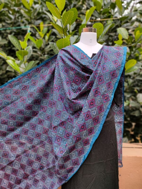 Block Kantha Dupatta - Image 3