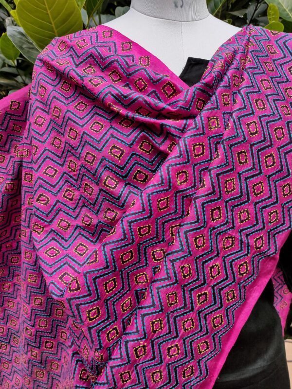 Block Kantha Dupatta - Image 4