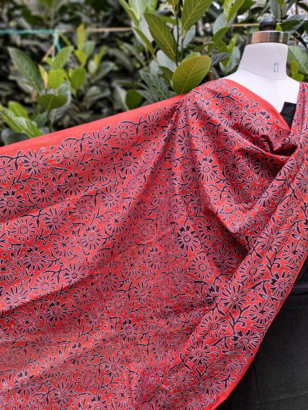 Block Kantha Dupatta - Image 3