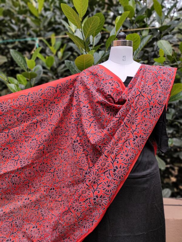 Block Kantha Dupatta - Image 2