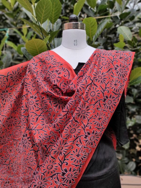 Block Kantha Dupatta