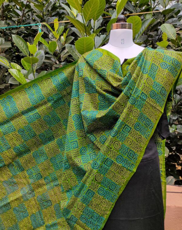Block Kantha Dupatta - Image 2