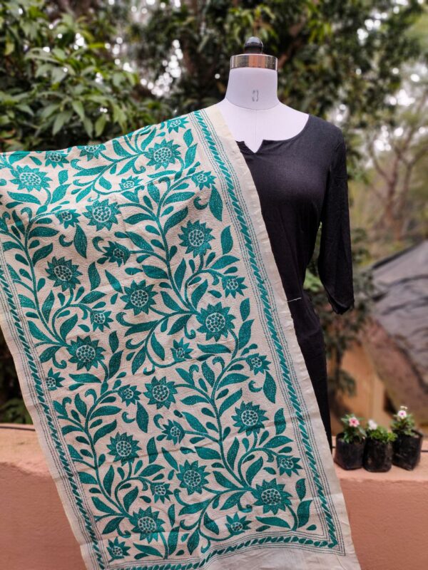 Nakshi Kantha Stole - Image 4