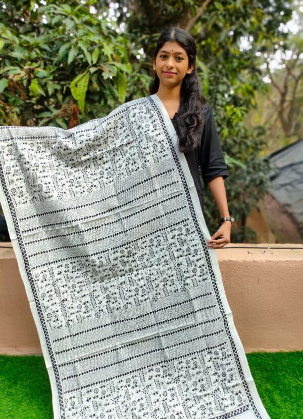 Kantha Dupatta - Image 2
