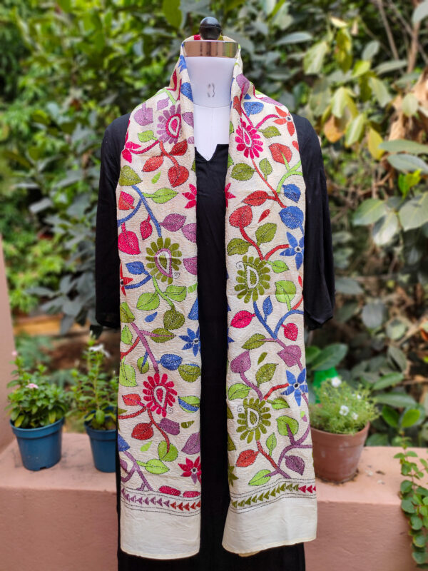Nakshi Kantha Dupatta - Image 2
