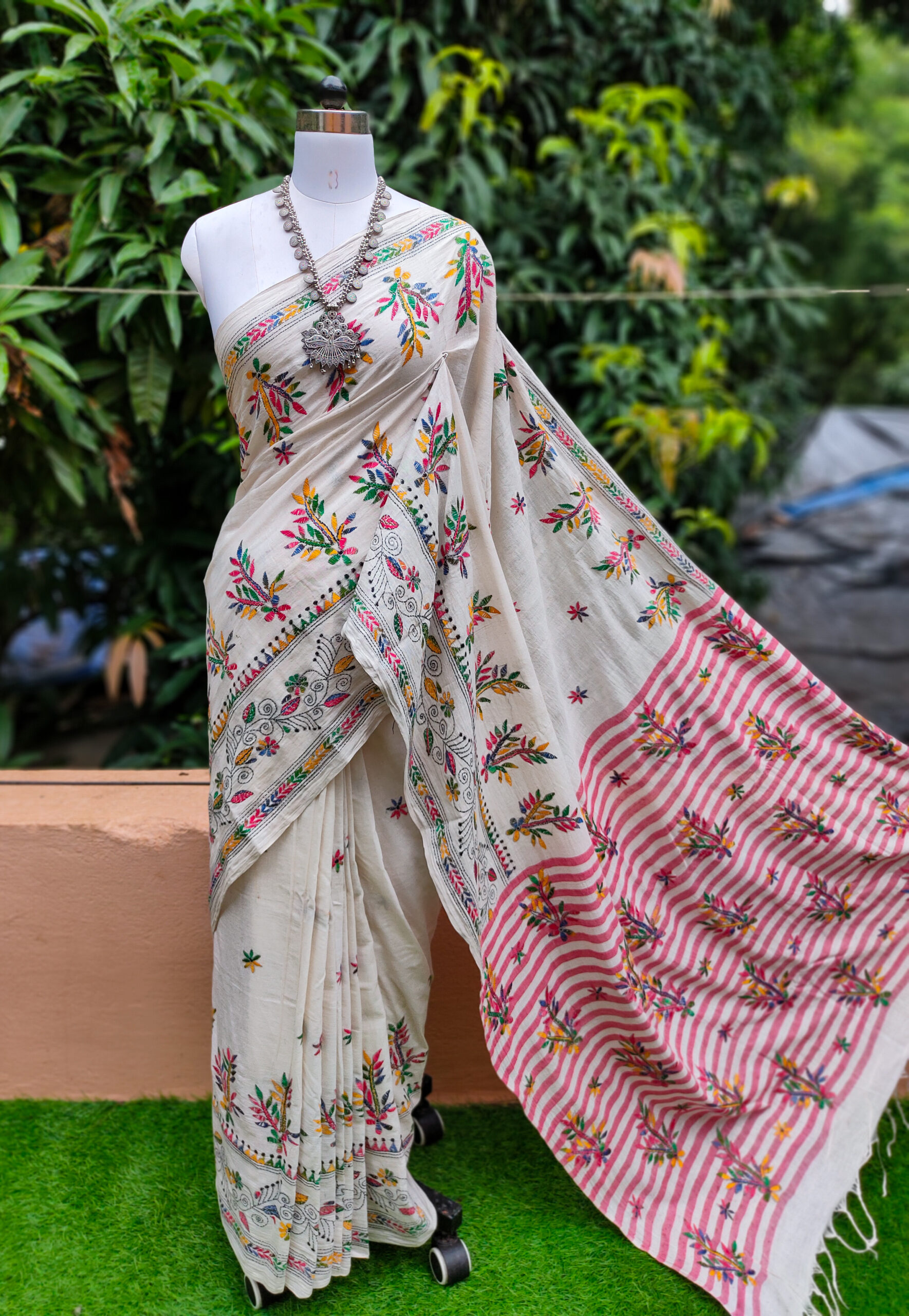 Khadi Cotton Saree - Image 7